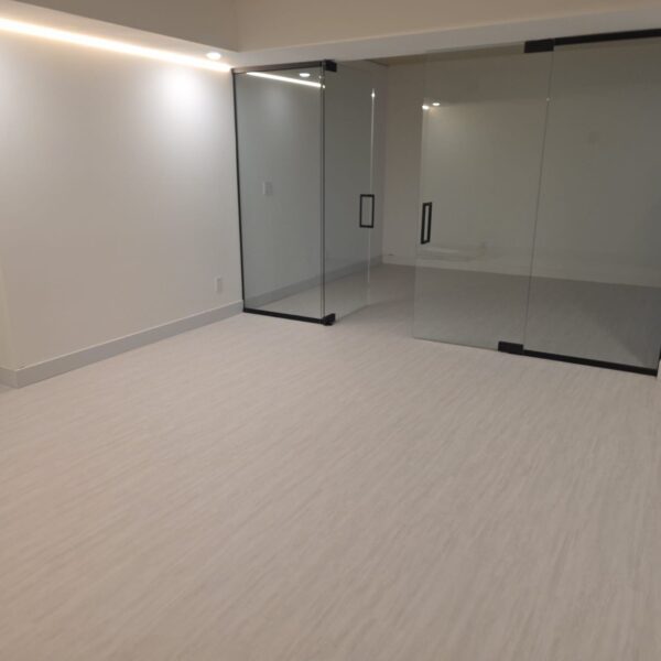 commercial vinyl flooring