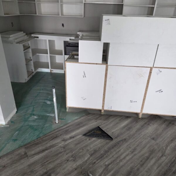 glue down lvp instal